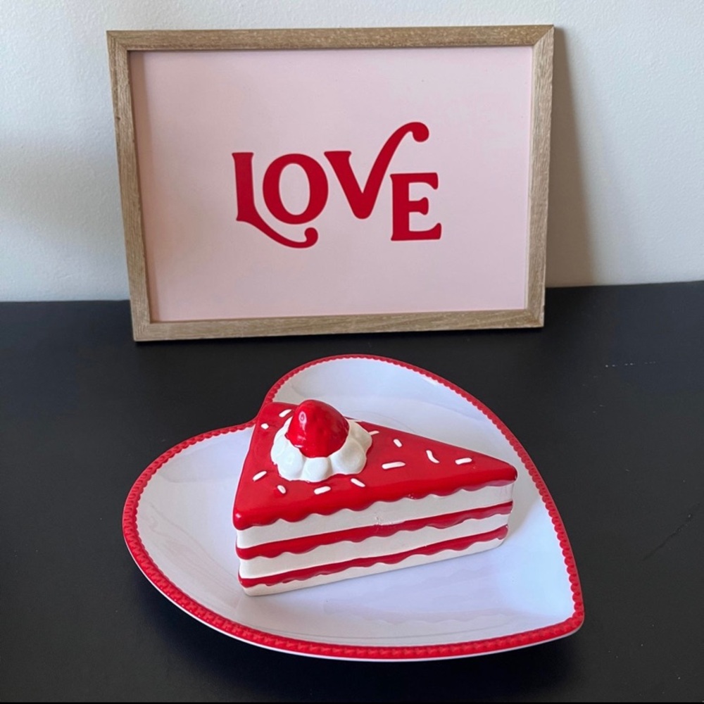 New Valentine’s Day Decoration bundle.